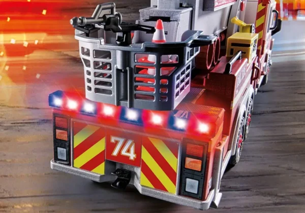 1200x840 (16) PLAYMOBIL City Action Brandweerwagen: US Tower Ladder - 70935