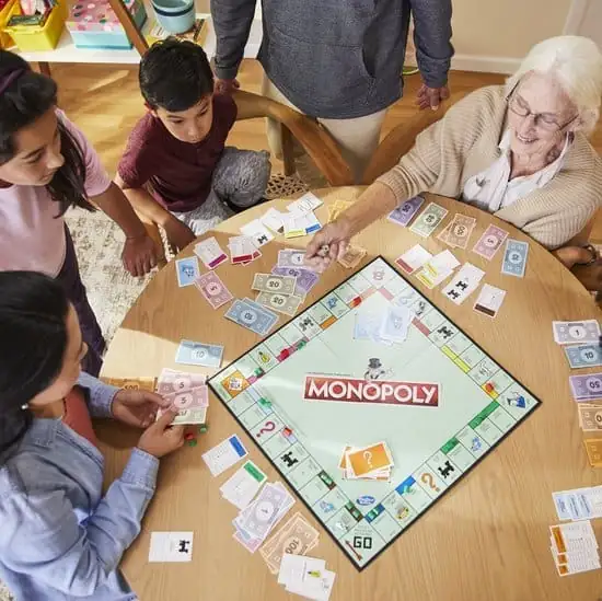 550x549 (2) Monopoly Classic Nederlandstalig Franstalig