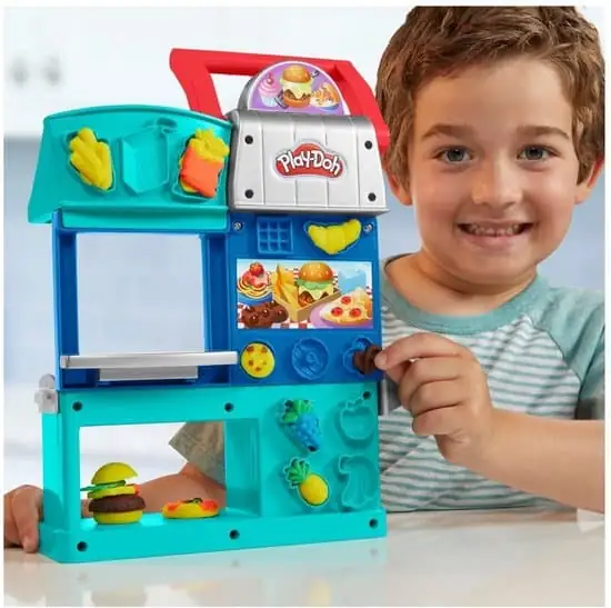 550x547 Play-Doh Busy Chefs Restaurant - Klei speelset