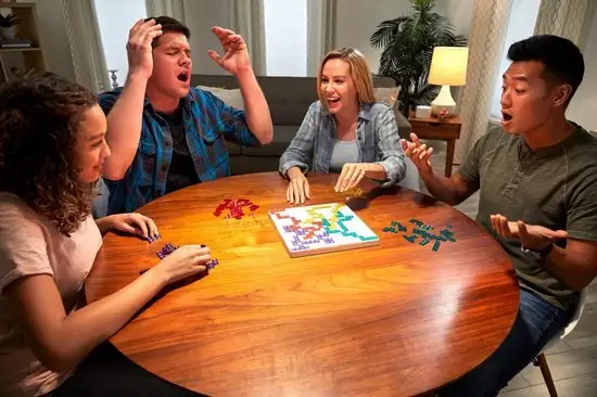 550x366 (12) Mattel Games Blokus - Familie bordspel