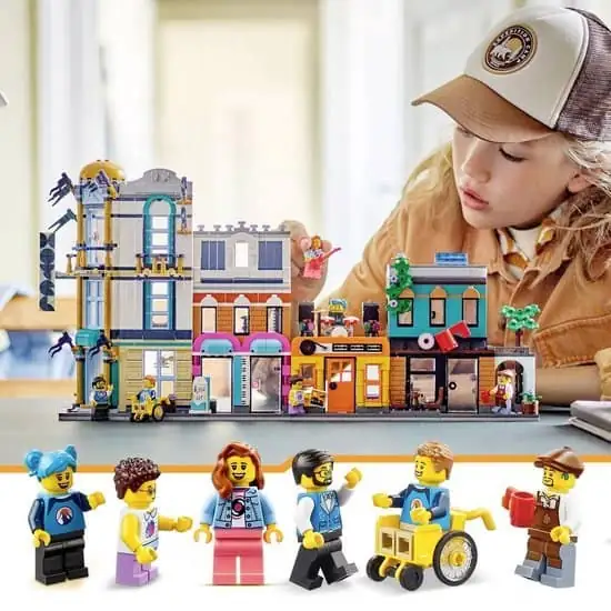 LEGO Creator 3-in-1 Hoofdstraat - 31141