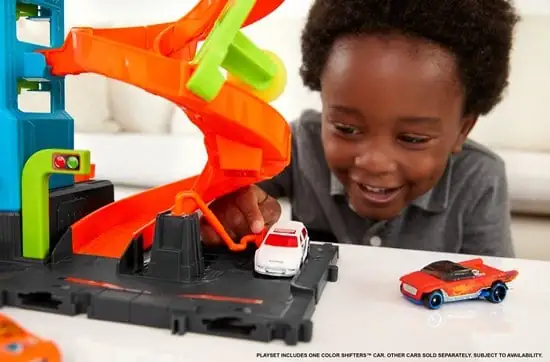 550x362 (2) Hot Wheels City Mega Autowasserette - Speelgoedvoertuig