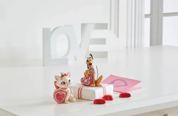 61G+7pJjE9L._AC_SL1500_ Disney Traditions Aristocats Marie with Heart
