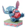 Disney Traditions Stitch Knuffelt een Hart 13 cm