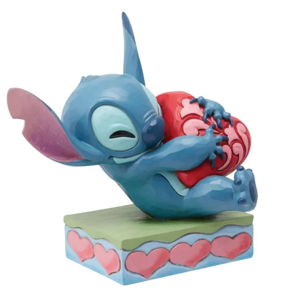 Disney Traditions Stitch Knuffelt een Hart 13 cm