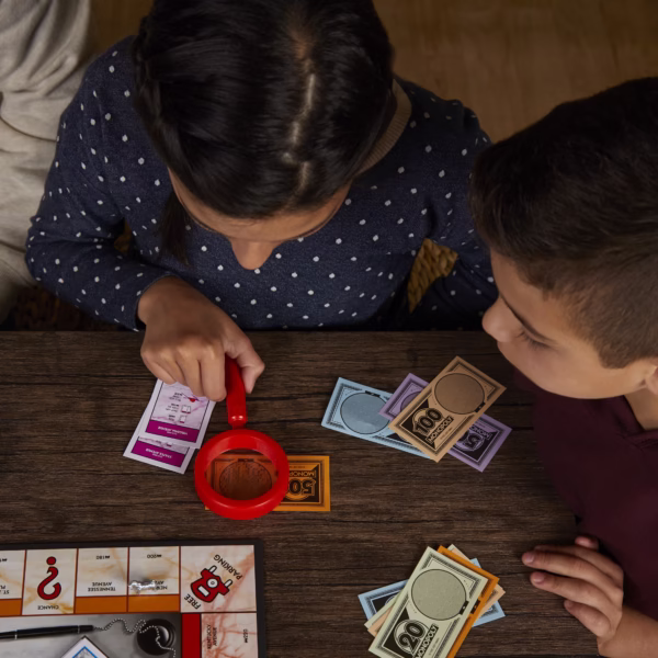 Hasbro Gaming_F2674197_INT_8 Monopoly Vals Geld (NL/FR) Monopoly Crooked Cash Hasbro