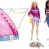 Barbie Kampeerspeelset met 2 Poppen en 2 Dierenvriendjes - Speelfigurenset