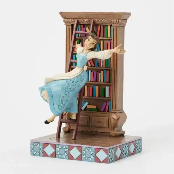 disney-la-belle-la-bete-traditions-figurine-belle-with-bookshelf (1) Disney Traditions - Belle - A World of Books