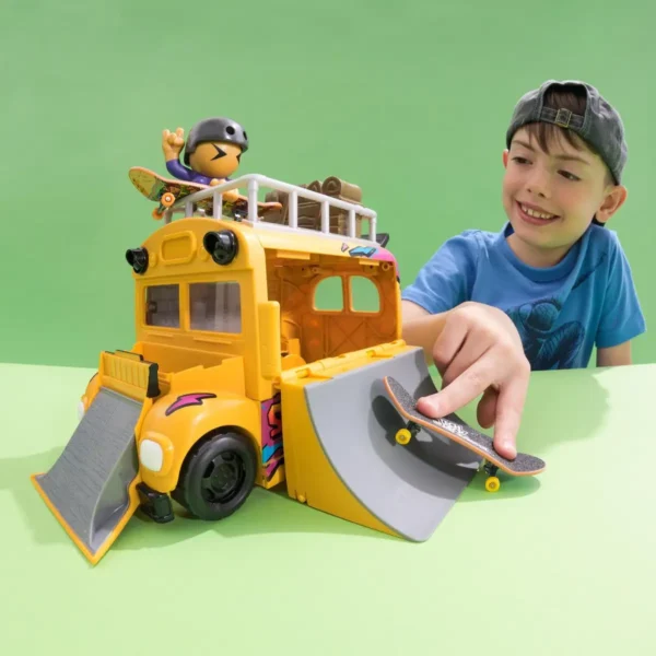 1200x1200 (27) Tech Deck Sk8 Crew - 2-in-1 transformerende Ultra Sk8-bus met opbergruimte, vingerskateboard en figuur