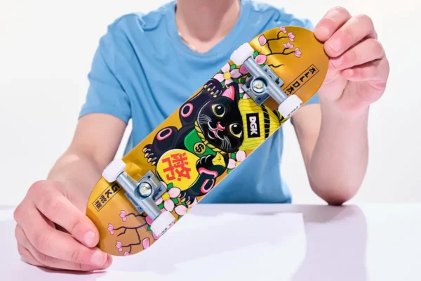 1200x800 (24) Tech Deck - DGK Handboard authentieke miniskateboard - alleen voor gebruik met de hand