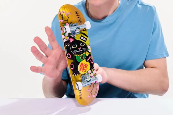 1200x800 (30) Tech Deck - DGK Handboard authentieke miniskateboard - alleen voor gebruik met de hand