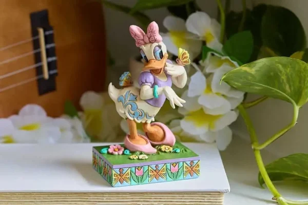 Daisy Duck Blooms and Butterflies 13 cm