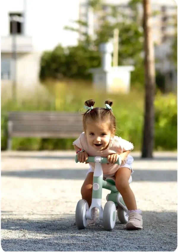 850x1200 (1) Kinderloopfiets NK-603 – Licht, Veilig en Verstelbaar MintGroen