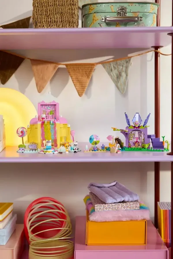 LEGO® Gabby's Poppenhuis Snoepjesberg en Kittentuin - 11205