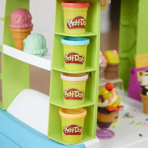 Play-Doh_F10395L0_INT_28 Play-Doh Kitchen Creations Ultieme ijscowagen - Boetseerklei