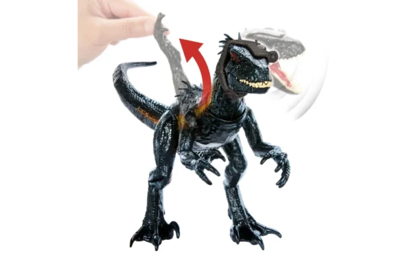 01744705_004.b716ad94 Jurassic World Track N Attack Indoraptor