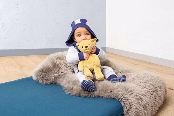 91b1iG7NqPL._AC_SX679_ Steiff my first teddybeer bruin 26 cm. Zachte pluche knuffel