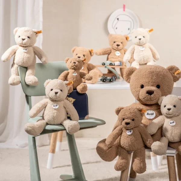 Lifestyle_91d8240a-79ee-4bea-a128-72e4cd948997_695x695 Steiff Mila Teddy bear, beige Zachte pluche knuffel