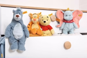Steiff Disney Originals Knorretje knuffel 20 cm vooraanzicht - Winnie de Poeh pluche varkentje bij ToyStop.nl