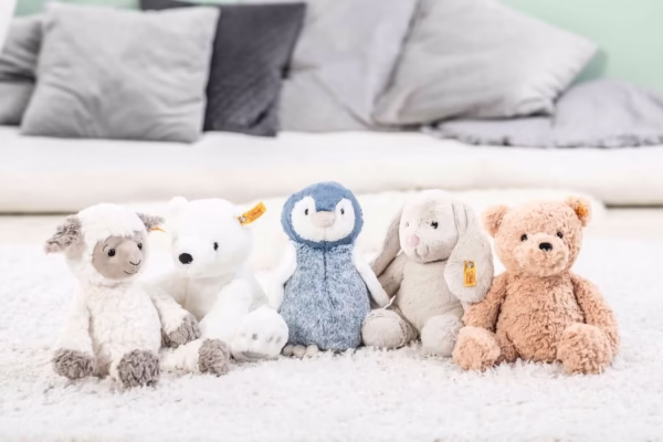 steiff-toystop.nl Steiff Soft Cuddly Friends Lasse Ijsbeer - 28 cm